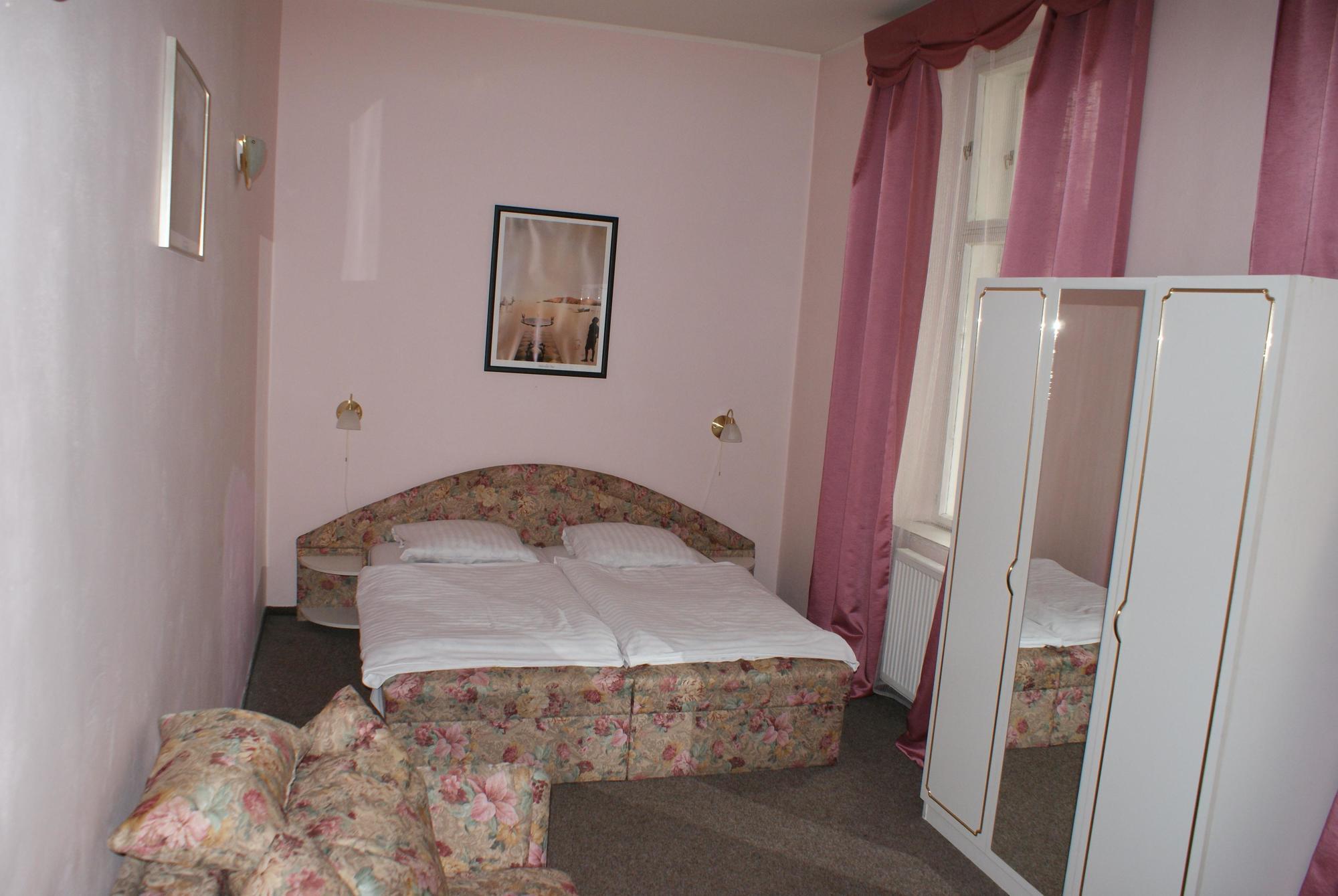 D'Angelo Hotell Prag Exteriör bild