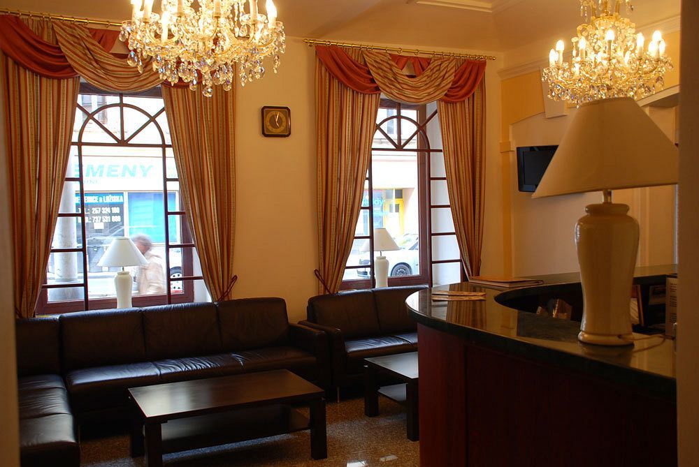 D'Angelo Hotell Prag Exteriör bild