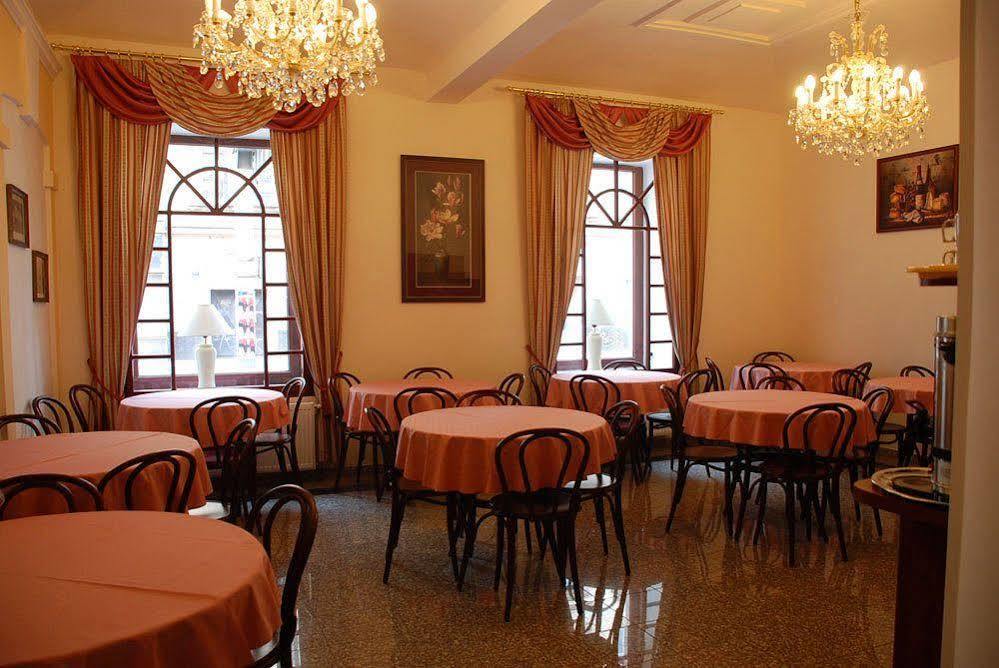 D'Angelo Hotell Prag Exteriör bild